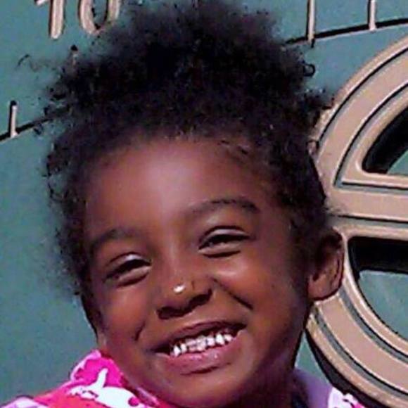 Meet your Posher, Devona - Picture 1 of 1